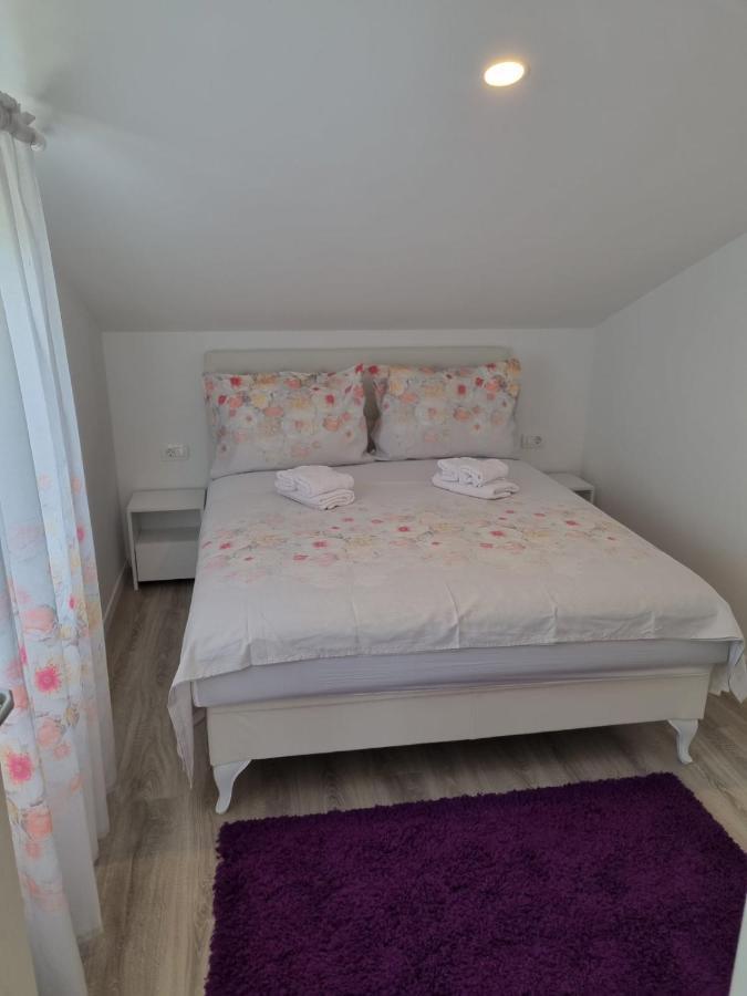 מאקרסקה Apartmani Tolj מראה חיצוני תמונה