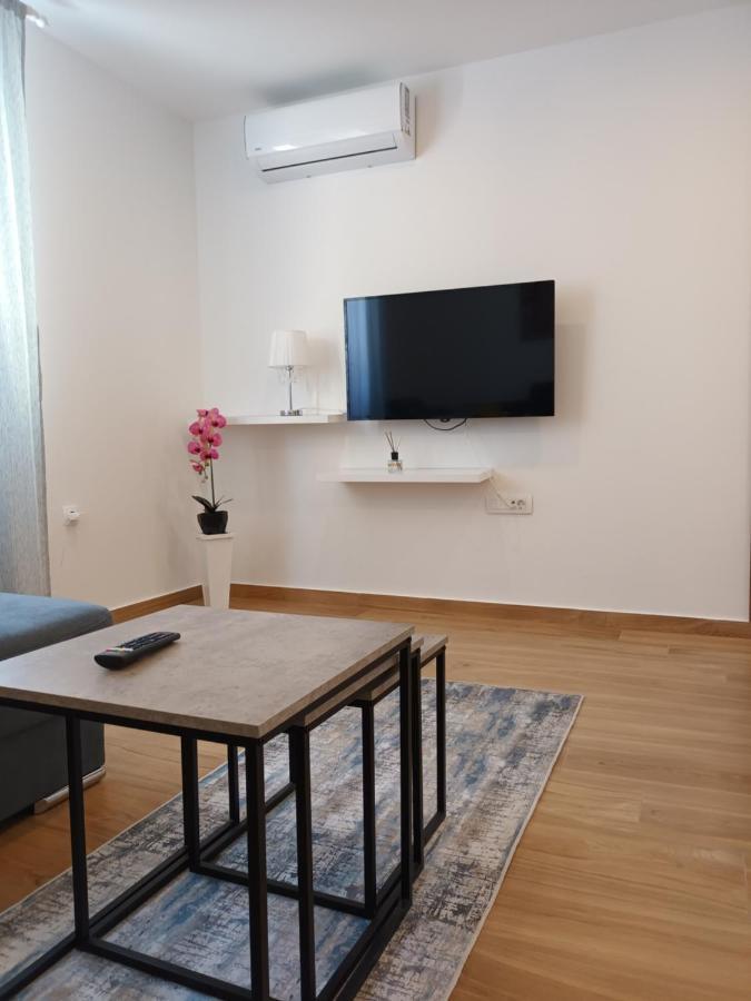 מאקרסקה Apartmani Tolj מראה חיצוני תמונה