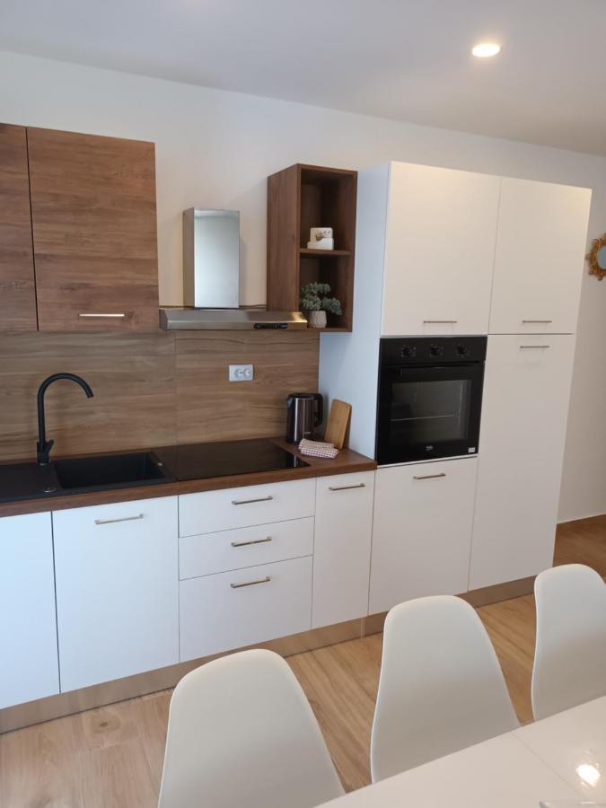 מאקרסקה Apartmani Tolj מראה חיצוני תמונה