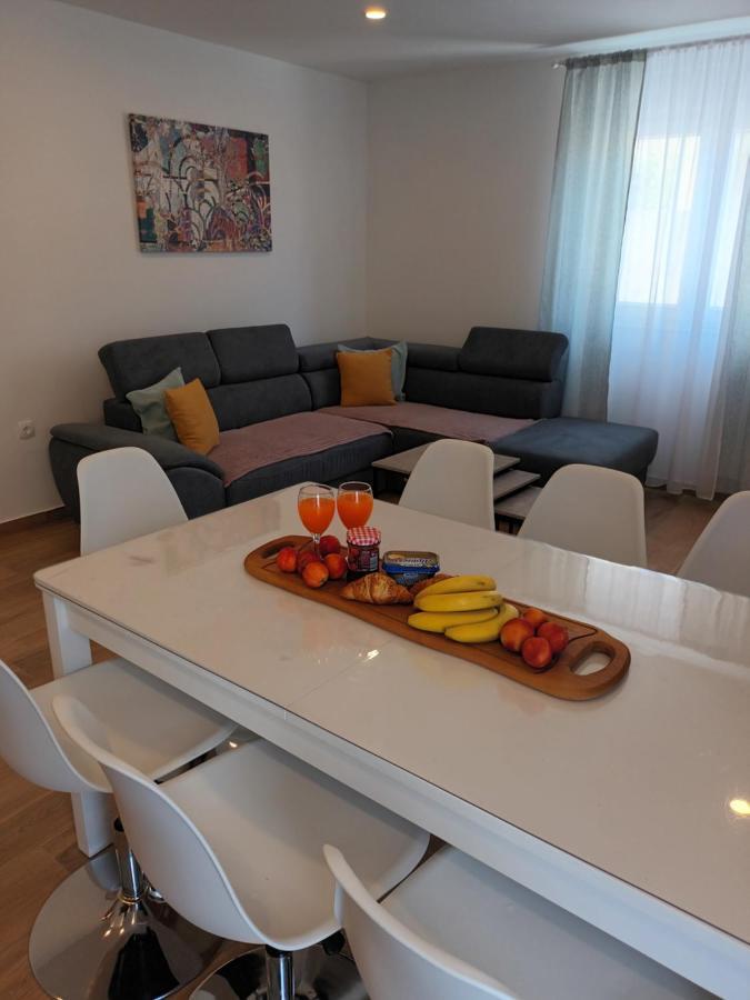 מאקרסקה Apartmani Tolj מראה חיצוני תמונה