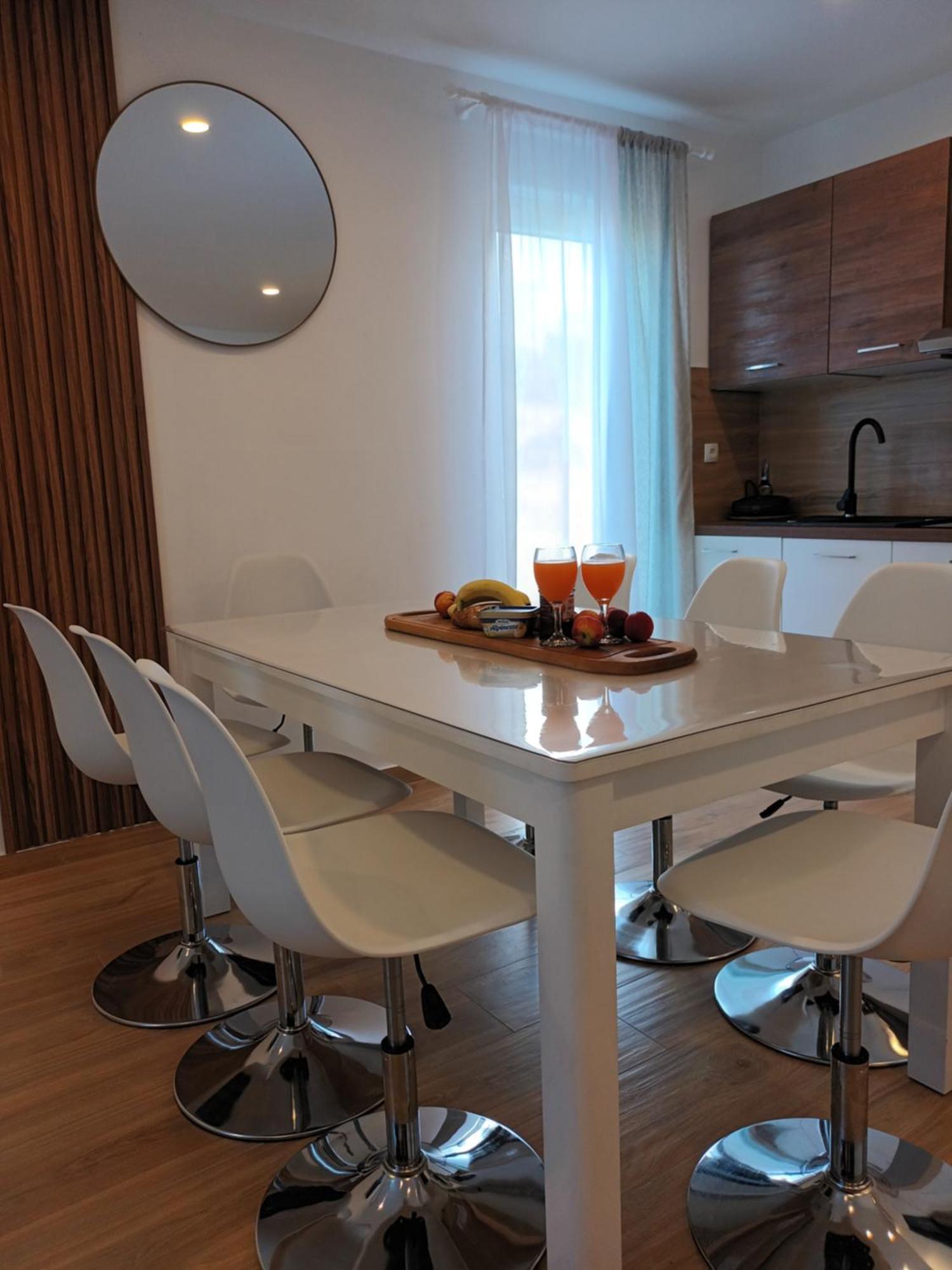 מאקרסקה Apartmani Tolj מראה חיצוני תמונה