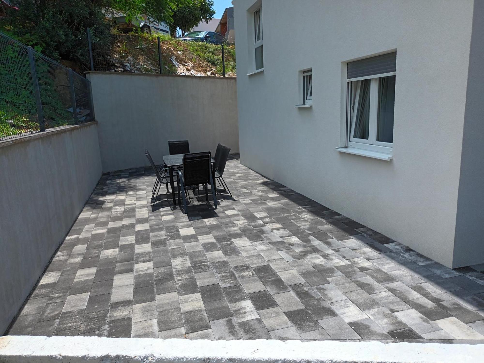 מאקרסקה Apartmani Tolj מראה חיצוני תמונה