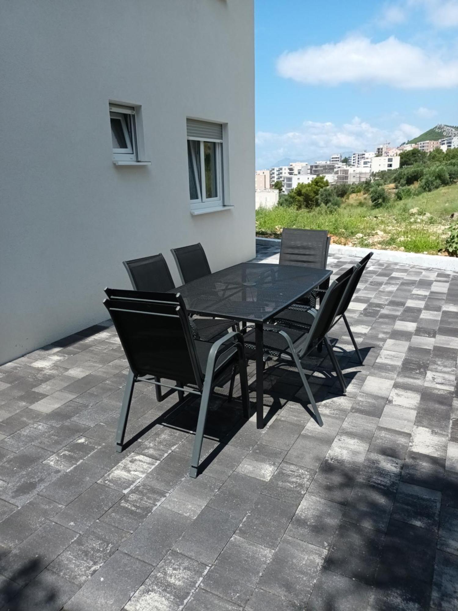 מאקרסקה Apartmani Tolj מראה חיצוני תמונה