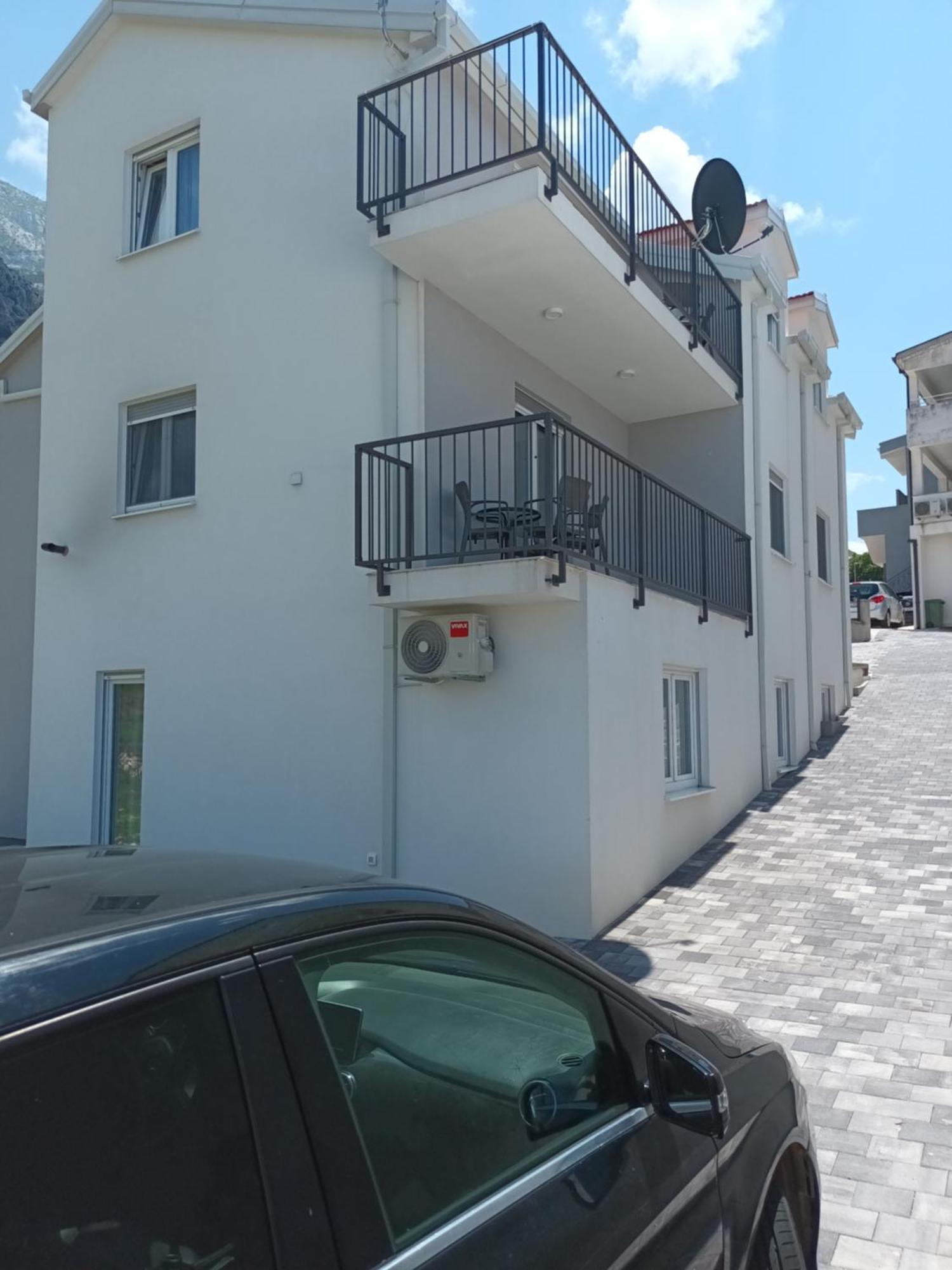מאקרסקה Apartmani Tolj מראה חיצוני תמונה