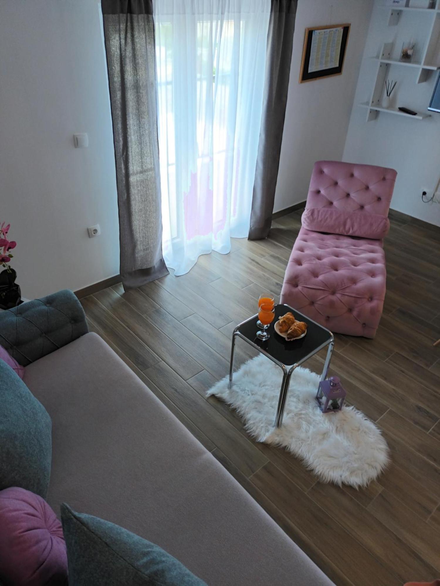 מאקרסקה Apartmani Tolj מראה חיצוני תמונה